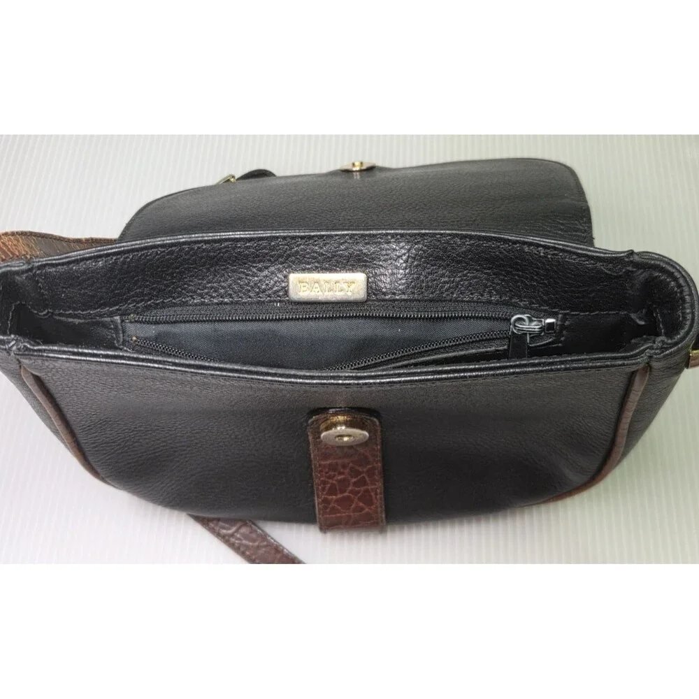 Women's Vintage Bally Crossbody Shoulder Flap Purse Italy Croc Embossed Leather